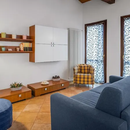 Flats4rent Silvia * Werona